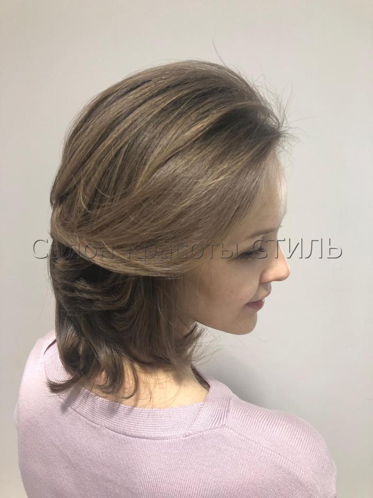 Фото работы мастера стрижка или маникюр